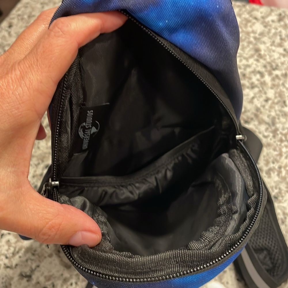 Universal Studios space dye blue sling bag with reflective strap unisex NWOT - Picture 7 of 11